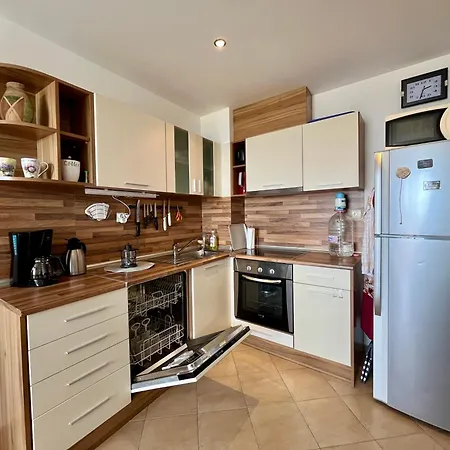 아파트 сънбрийз - Sunbreeze 비알라